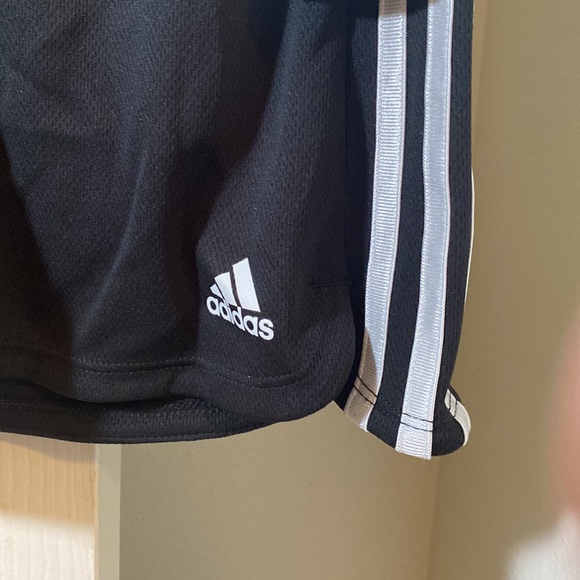 Girls shorts - Picture 3 of 4